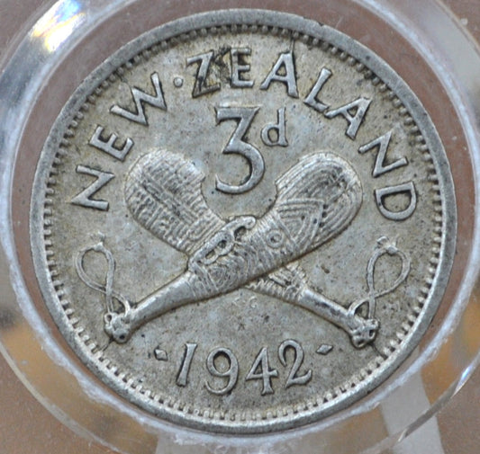 1942 New Zealand Silver Threepence - Great Condition - 50% Silver - 1942 New Zealand Six pence 3 Pence